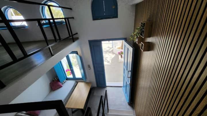 Euphoria Suites & Deluxe Studios Fira  Exterior photo